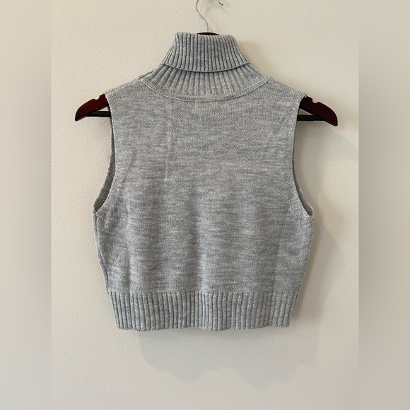 New Aster Knit Top Medium Turtleneck Gray Cropped Ribbing Sleeveless Marled - Picture 4 of 5